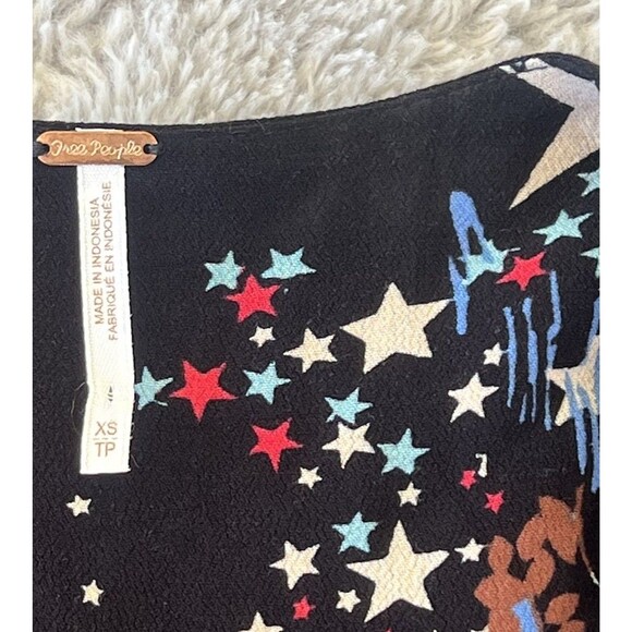 Free People Back  To Basics Floral Tunic Wrap Blouse Flowers Stars Print Size XS - Picture 5 of 7